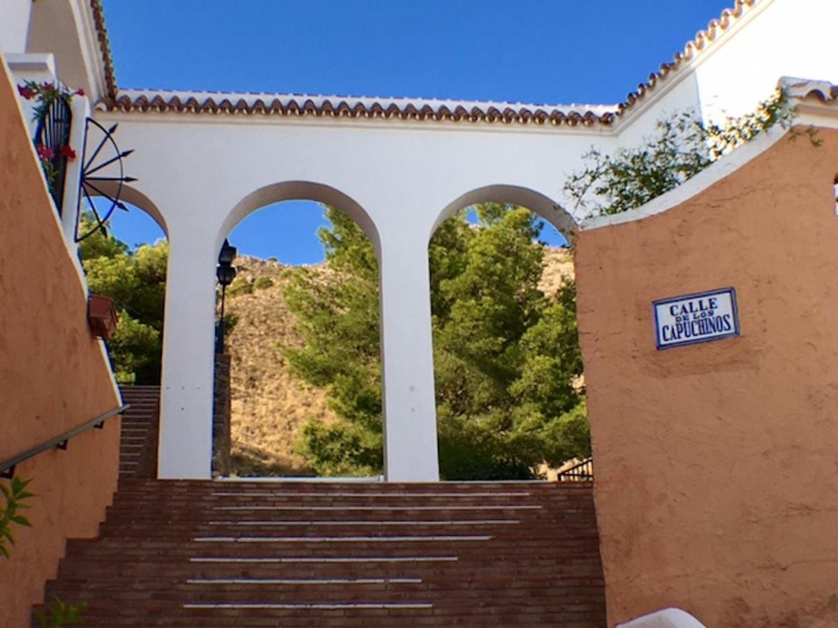 Apartment With Panoramic Views, San Juan De Capistrano, Nerja Eksteriør billede